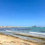 شقة Beach Apartament *