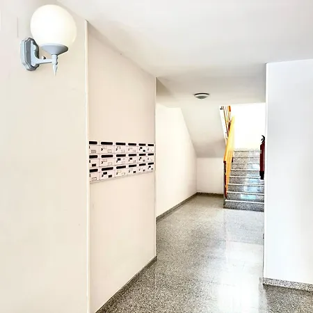 Beach Apartament 托雷维耶哈
