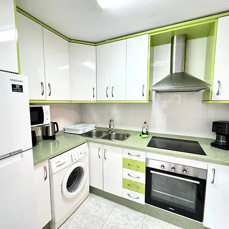 Beach Apartament * 托雷维耶哈